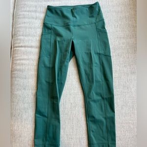 Green Cropped Leggings